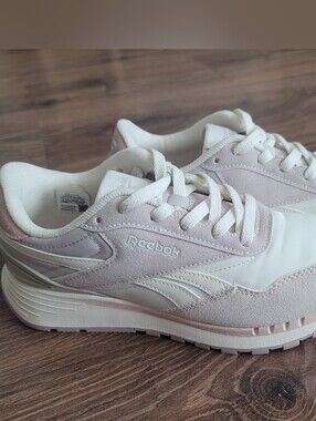 Reebok Low-Top Sneakers